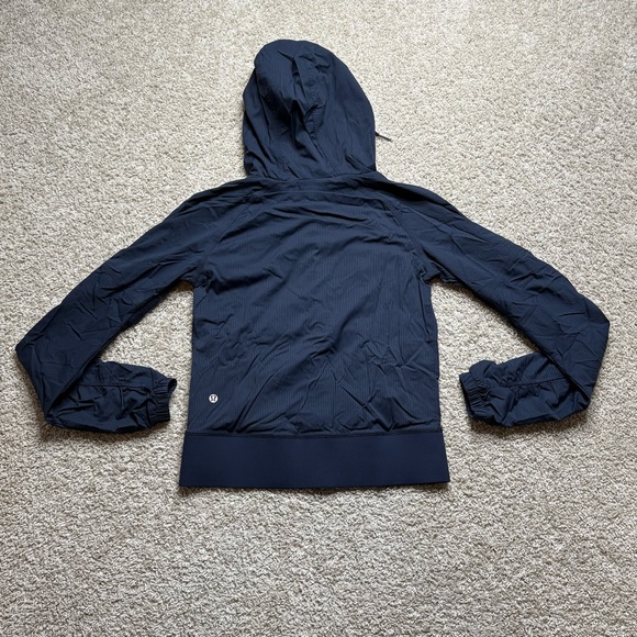 Lululemon In Flux Jacket - Picture 2 of 4